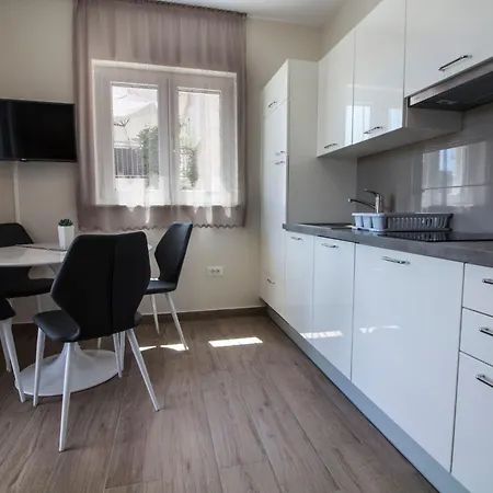 Apartment Aurea 4 By Interhome *