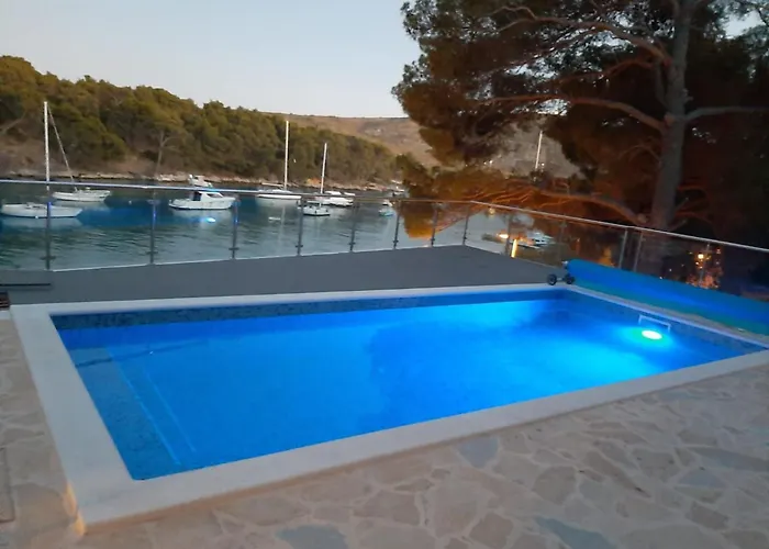 Aurea 4 By Interhome