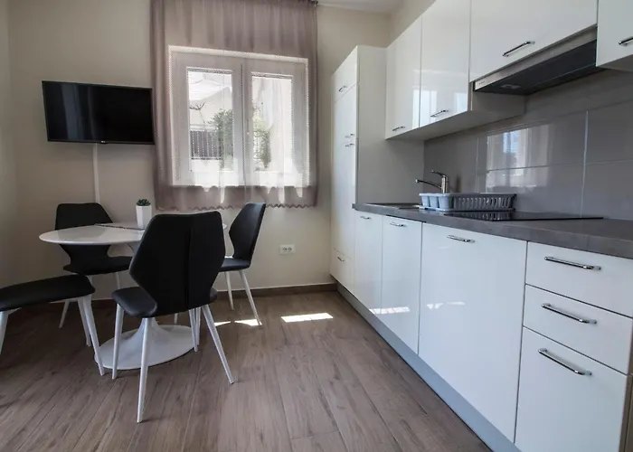 Apartment Aurea 4 By Interhome *