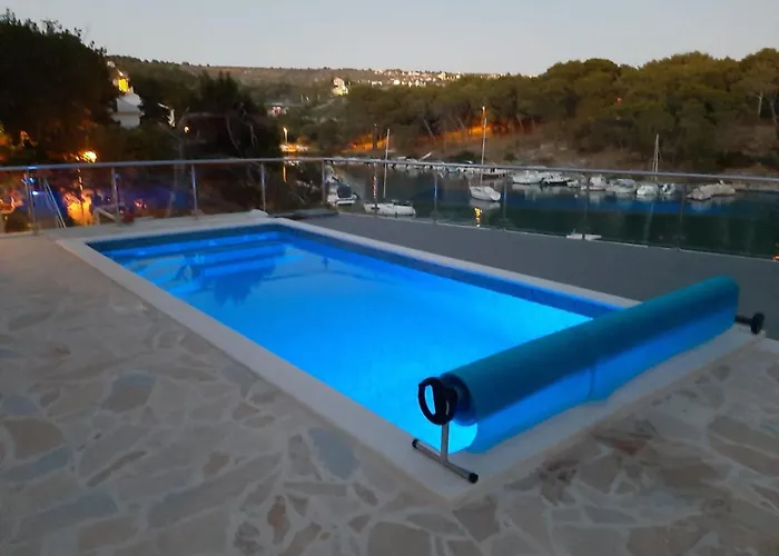 Aurea 4 By Interhome Apartment